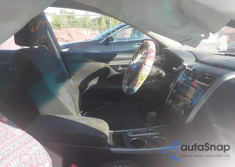 2015 Nissan Altima 2.5 S z USA, uszkodzony, nr VIN 1N4AL3AP8FN379906